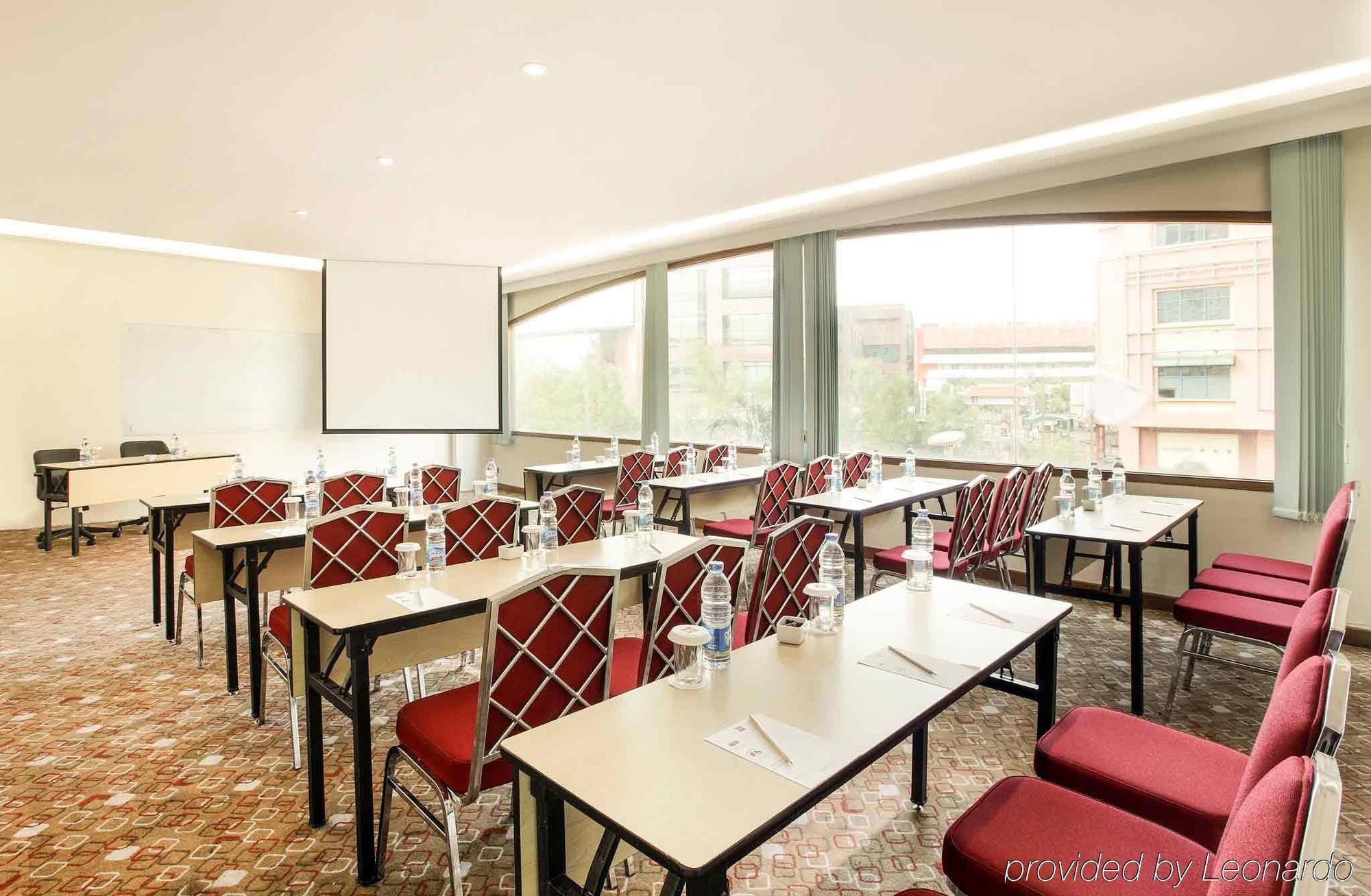 Ibis Mangga Dua Hotel Jakarta Exterior photo