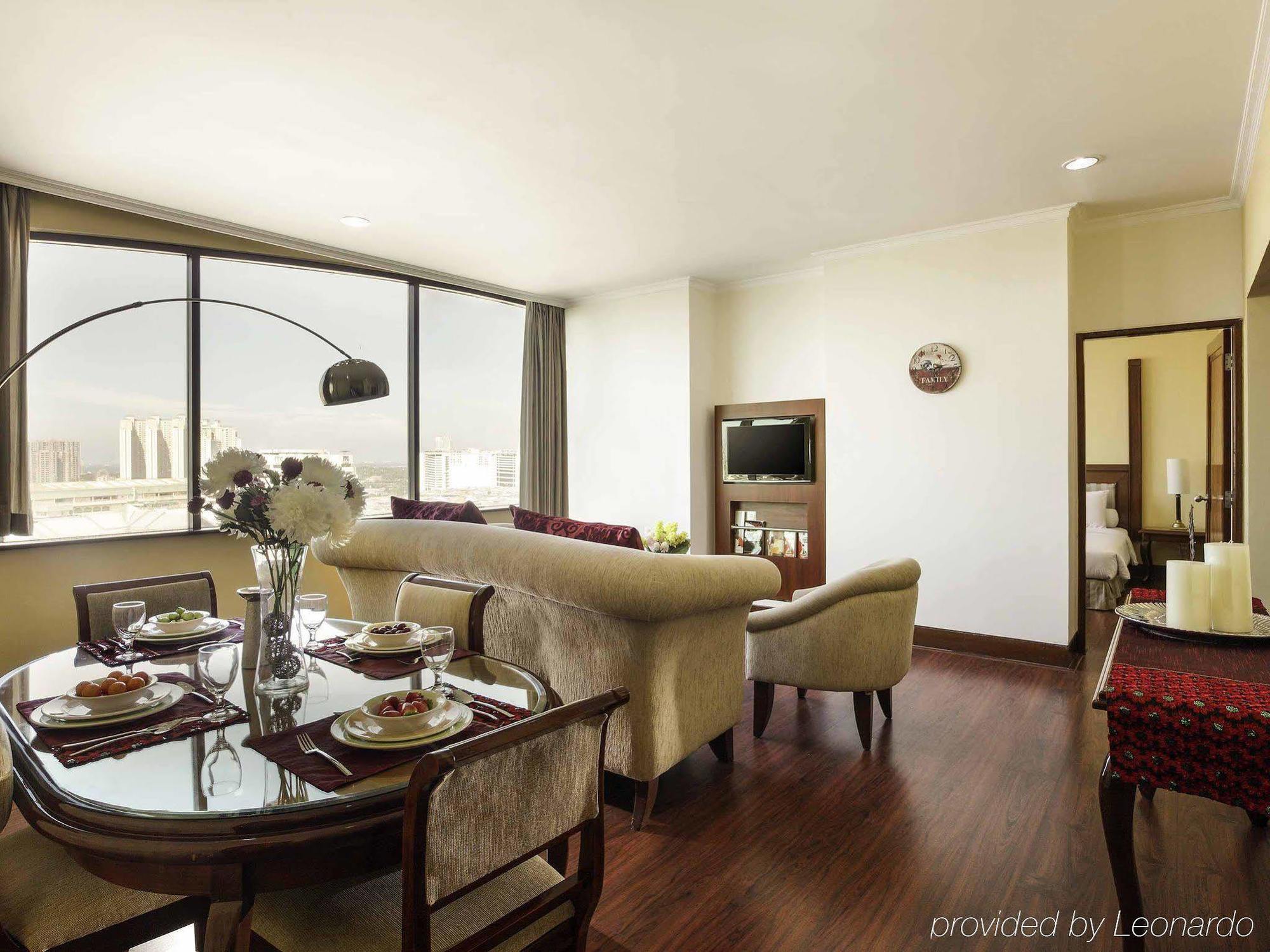 Ibis Mangga Dua Hotel Jakarta Exterior photo