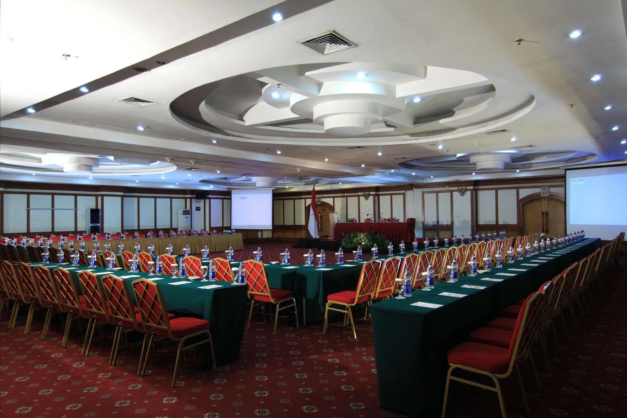 Ibis Mangga Dua Hotel Jakarta Exterior photo